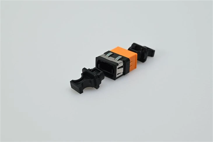 MTP/MPO Fiber Optic Adapter – 0.2dB Baxx-Telf b